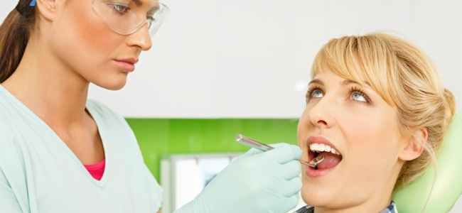 How to Find the Right Reconstructive Dentistry Specialist