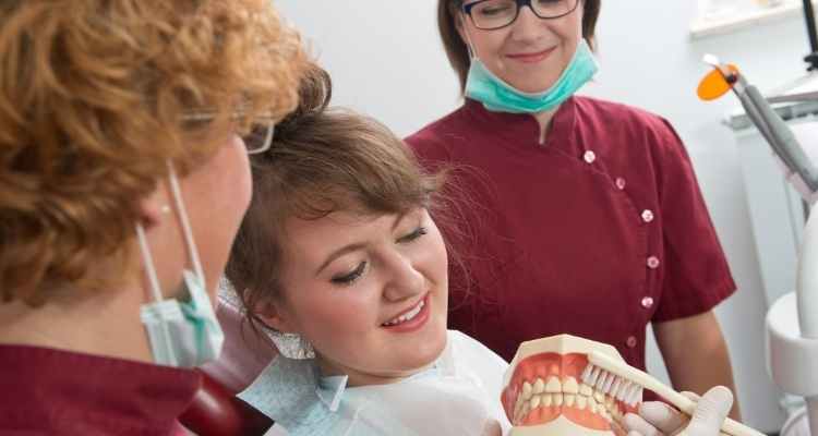 12 Best Practices For Dental Hygiene
