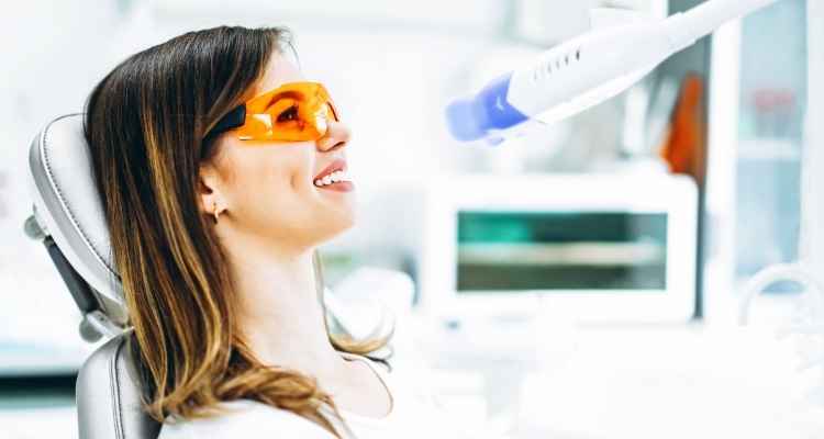 An Inside Look Into the Different Teeth Whitening Procedures